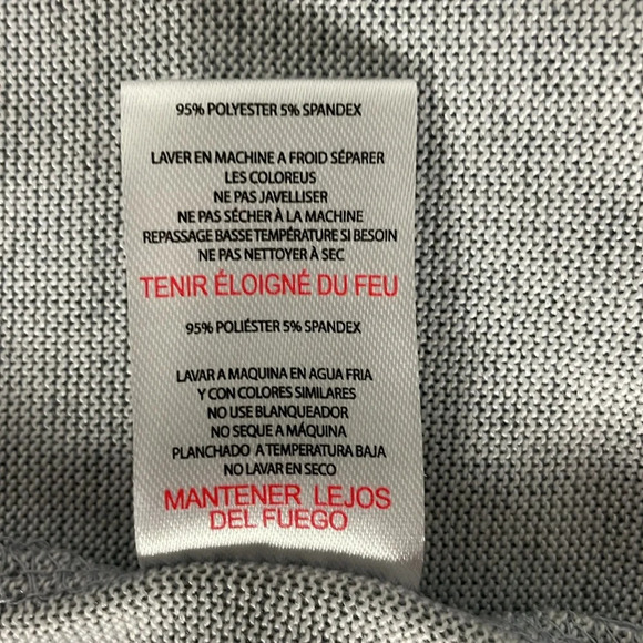 Rae Dunn Believe Christmas Crewneck Sweater Top Size Small Gray Red Soft - Picture 8 of 10